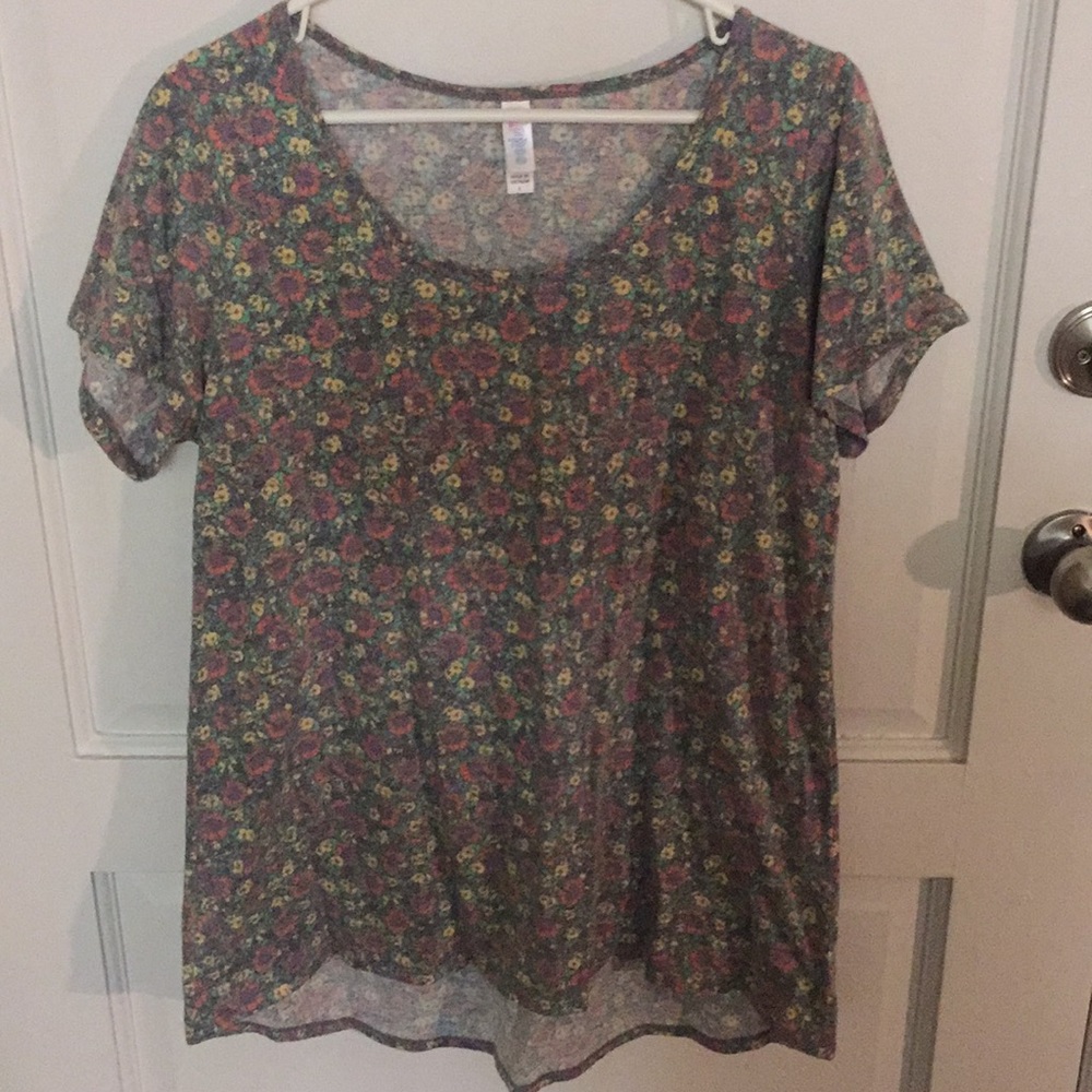 LuLaRoe Classic T